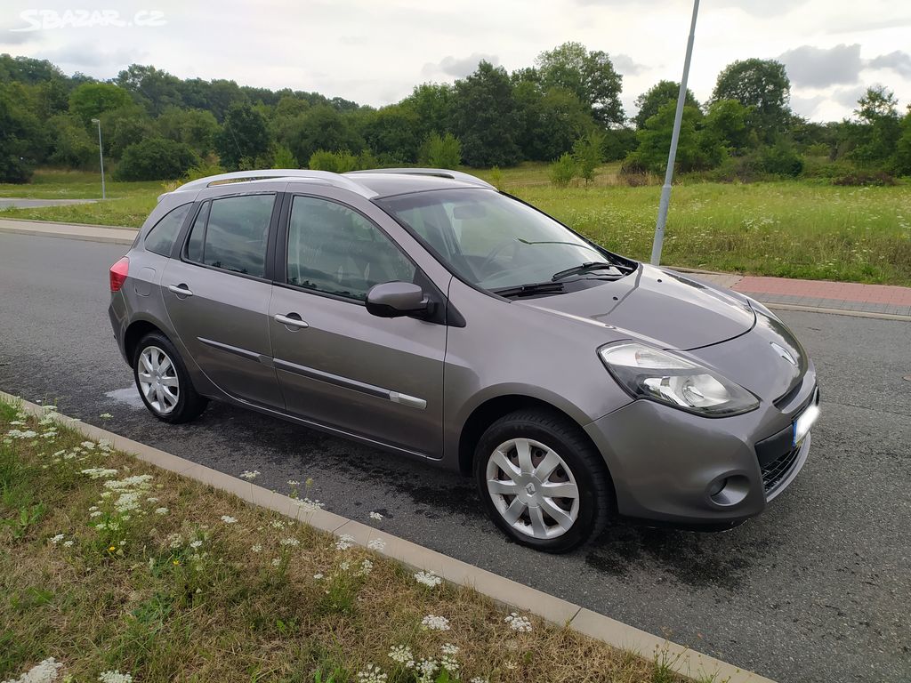 RENAULT CLIO 1.2i 16V 55kW GRANDTOUR - ODPOČET DPH