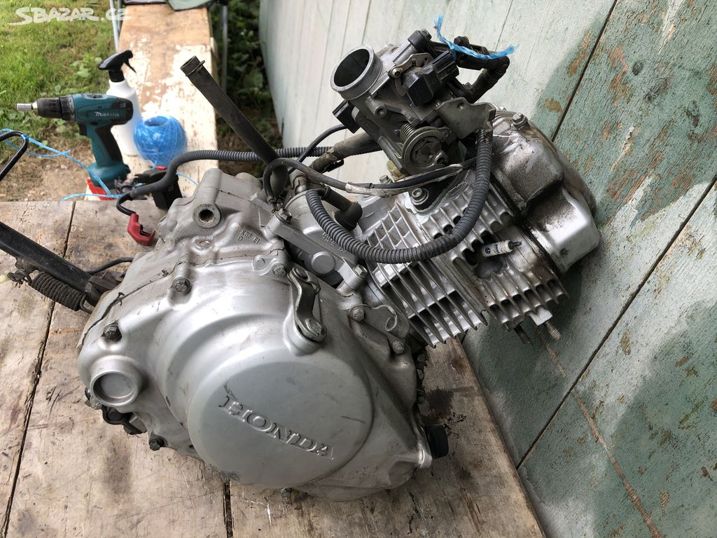 Motor jc40e Honda cbf125 rok 2011 plně funkční