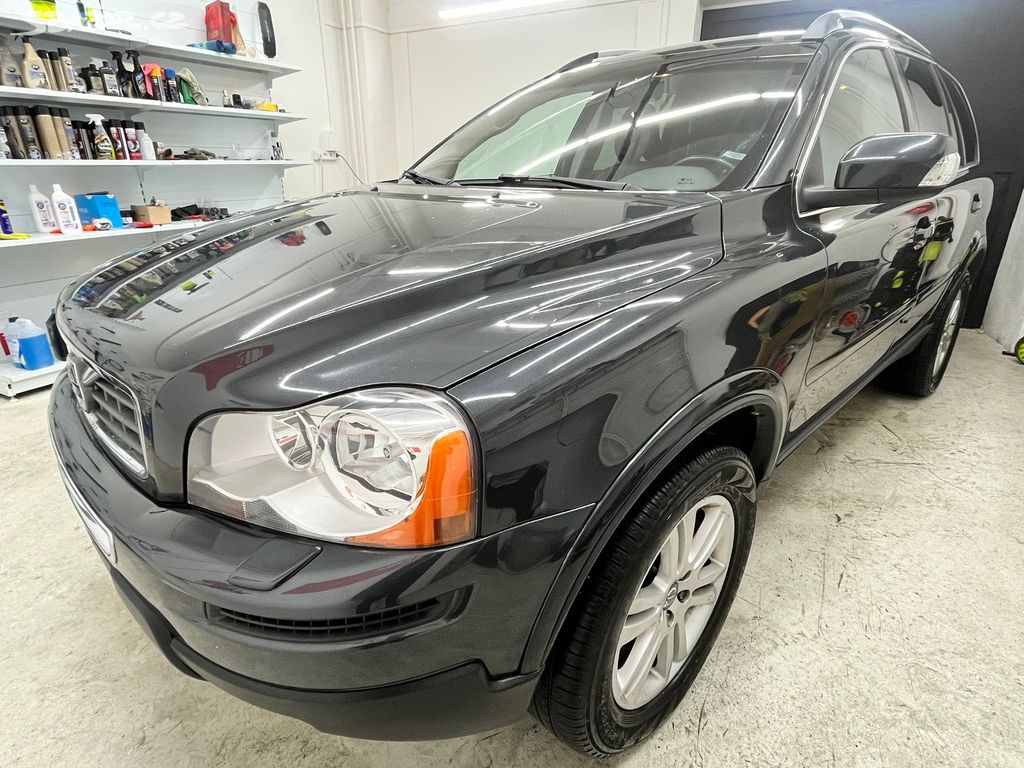 Volvo XC90, 2.4 D5 136KW 4x4 AUT 1.MAJITEL