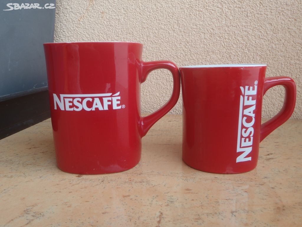 hrnky nescafe velký a malý