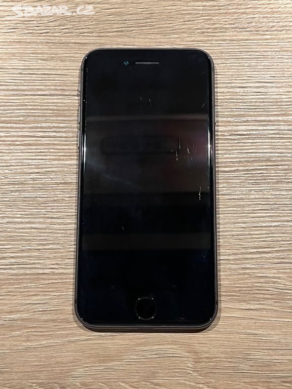 iPhone 8, 128GB zachovalý, bat.82%