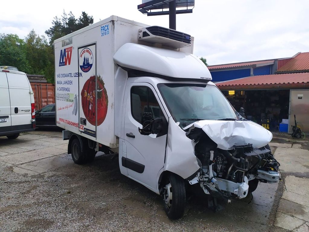 Renault Master CARRIER