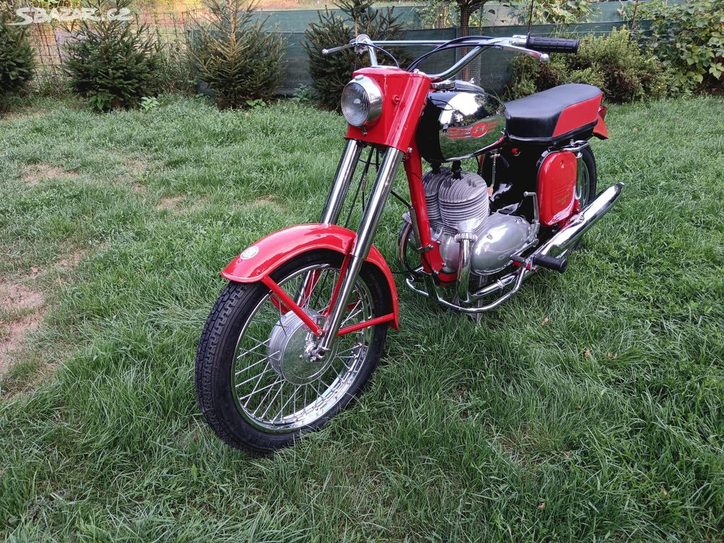 Motocykl Jawa 350 super sport