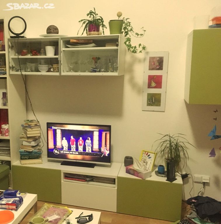 Obýváková stěna Ikea Besta