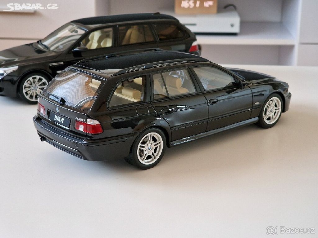 Ottomobile 1:18 BMW E39 540i touring