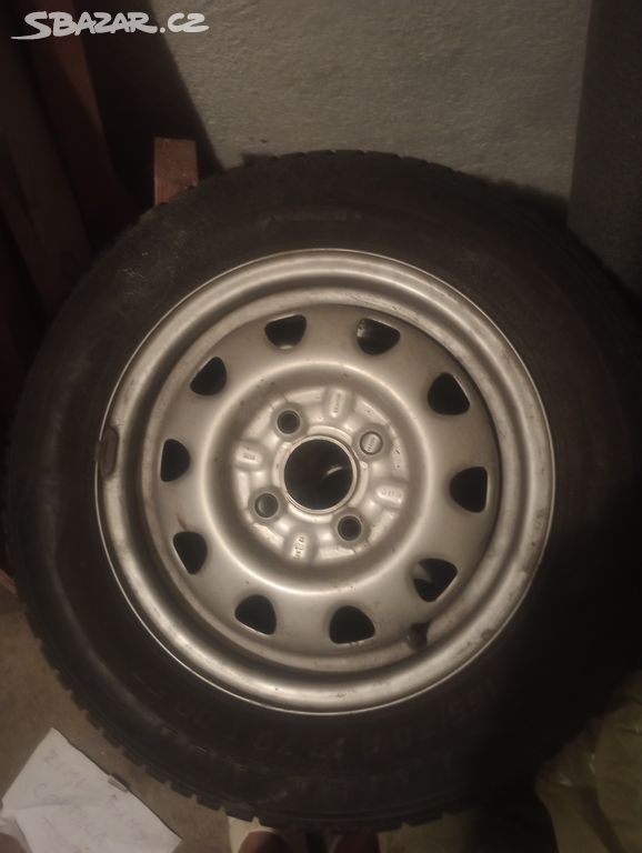 kola zimní 165/70 R13