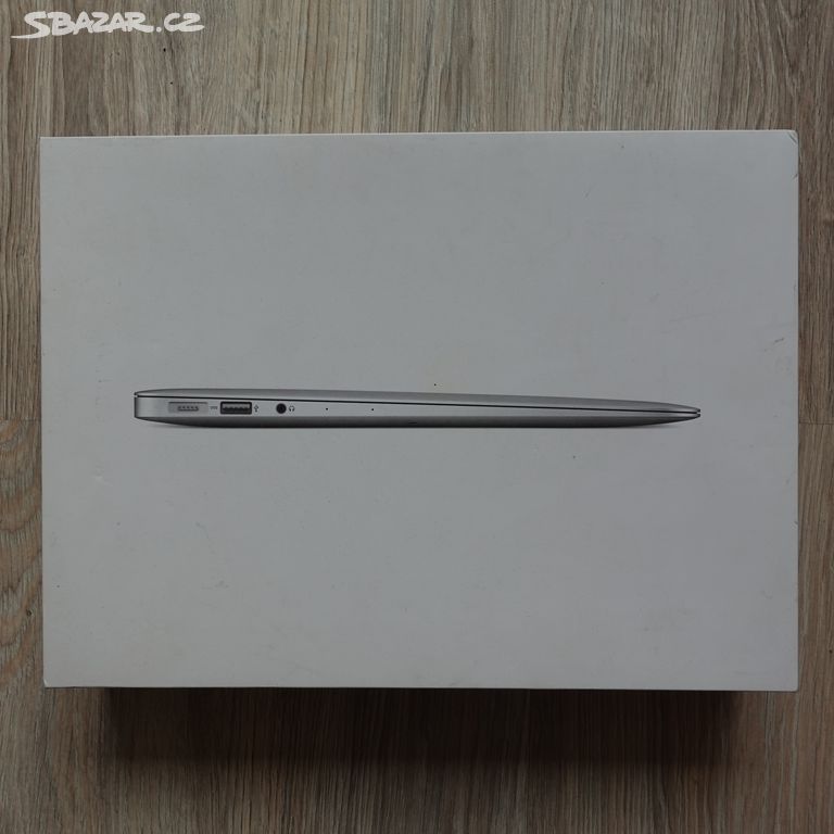 Apple MacBook Air 13 - prázdná krabička