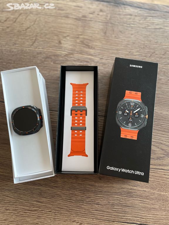 Samsung Galaxy Watch Ultra šedý titan