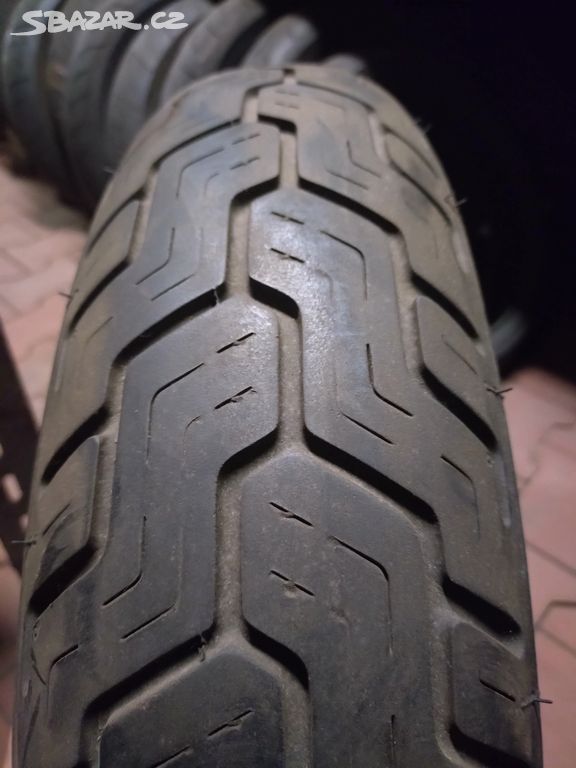 Moto pneu MU 85 - B 16 Dunlop D 402