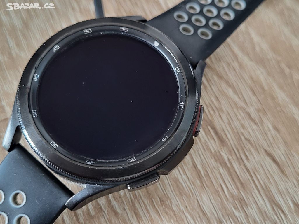 Hodinky Samsung Galaxy Watch 4