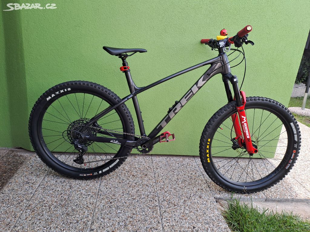 Trek roscoe 7 2020, vidlice marzocchi Z2 140mm, XL