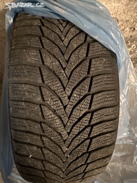 Zimní pneumatiky Nexen WinGuard Sport2 215/40 R17