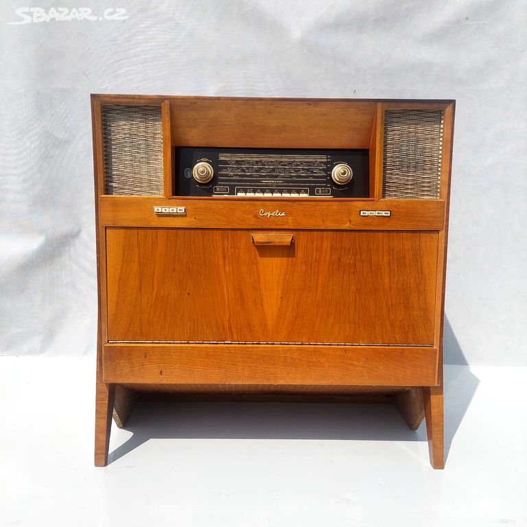 Radio TESLA Copélia, retro, socialismus, vintage