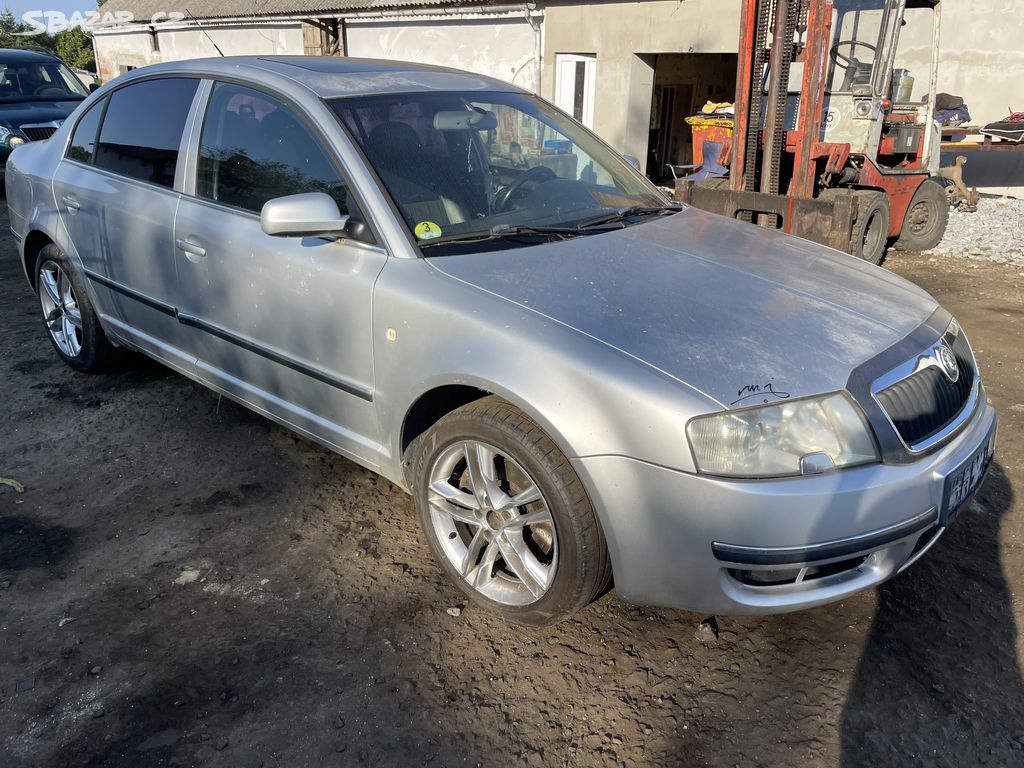 Rozprodám na díly Škoda Superb 2.5tdi