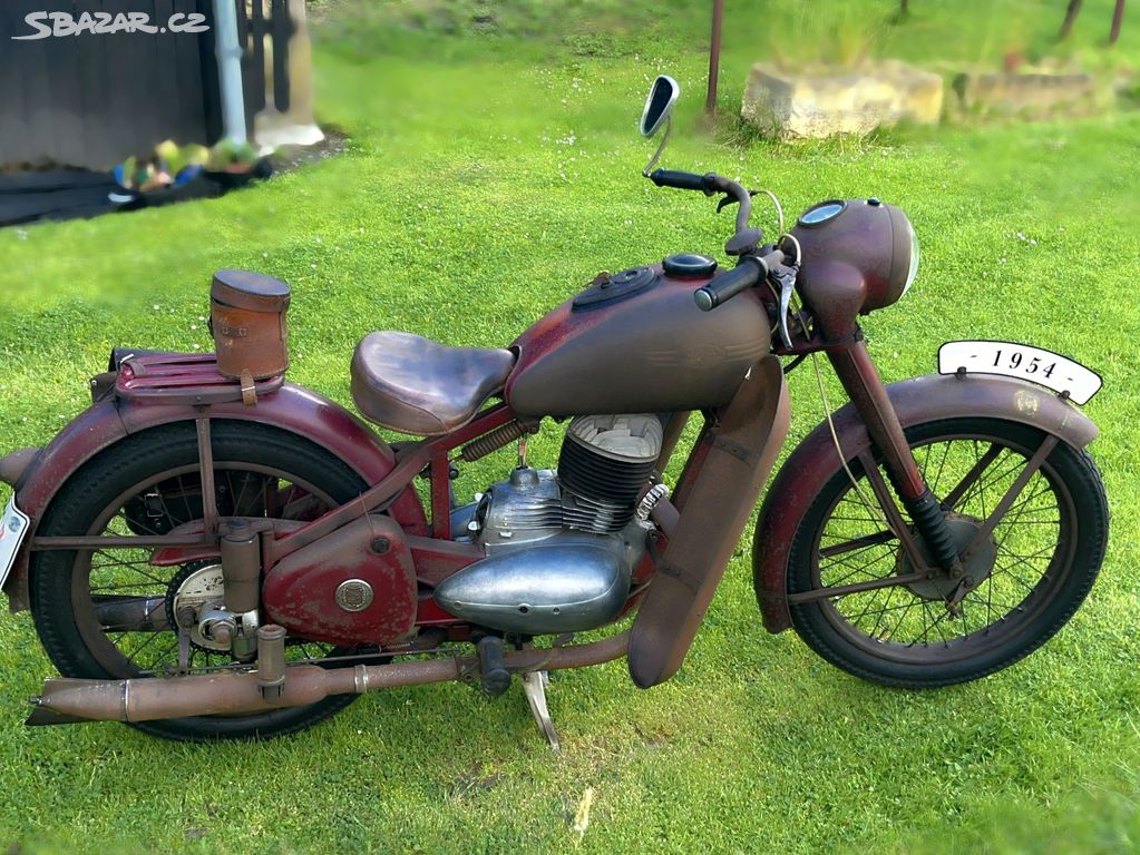 Jawa Pérák 250