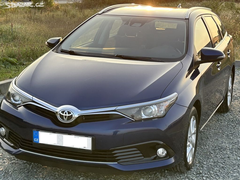 Toyota Auris kombi 1,6l Valvematic 97 kW