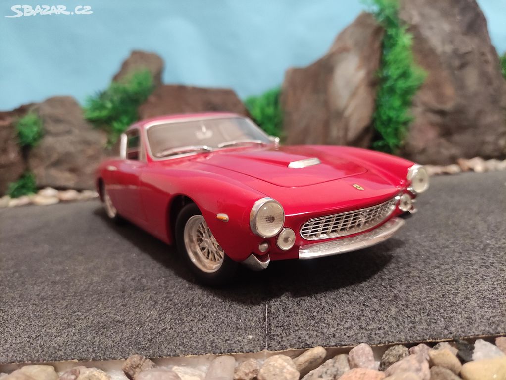 prodám model 1:18 ferrari 250GT berlinetta lusso