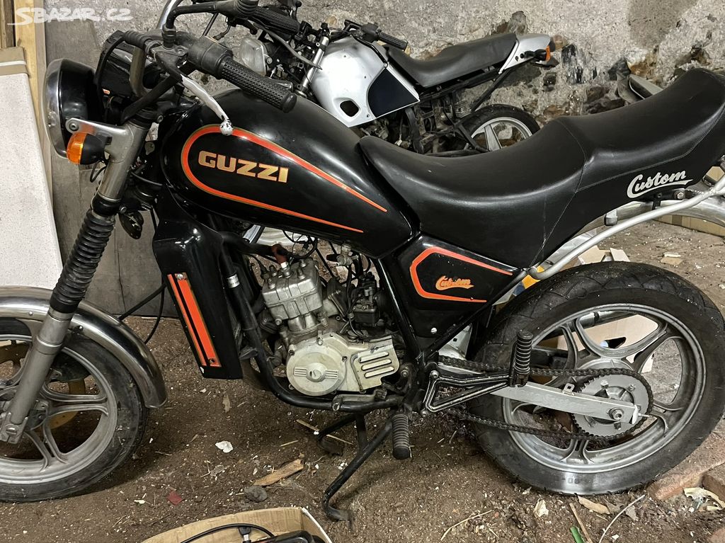 Moto Guzzi custom 125