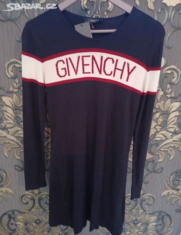 Givenchy nové svetrové šaty