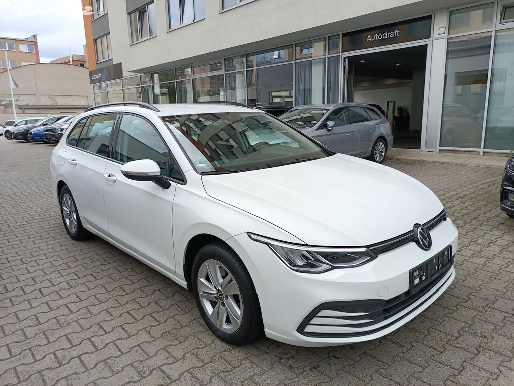 VW Golf 8 2.0TDI 110kW DSG ACC DAB Virtual Tažné