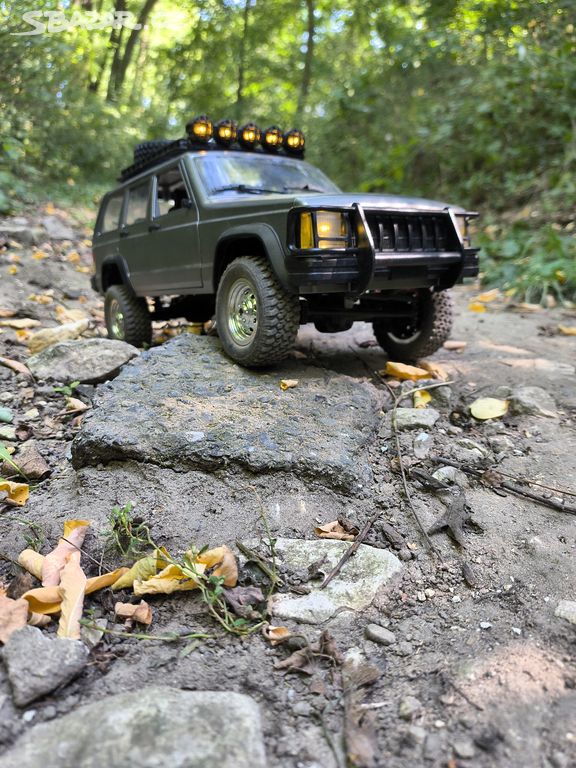 RC Jeep Cherokee 1:12