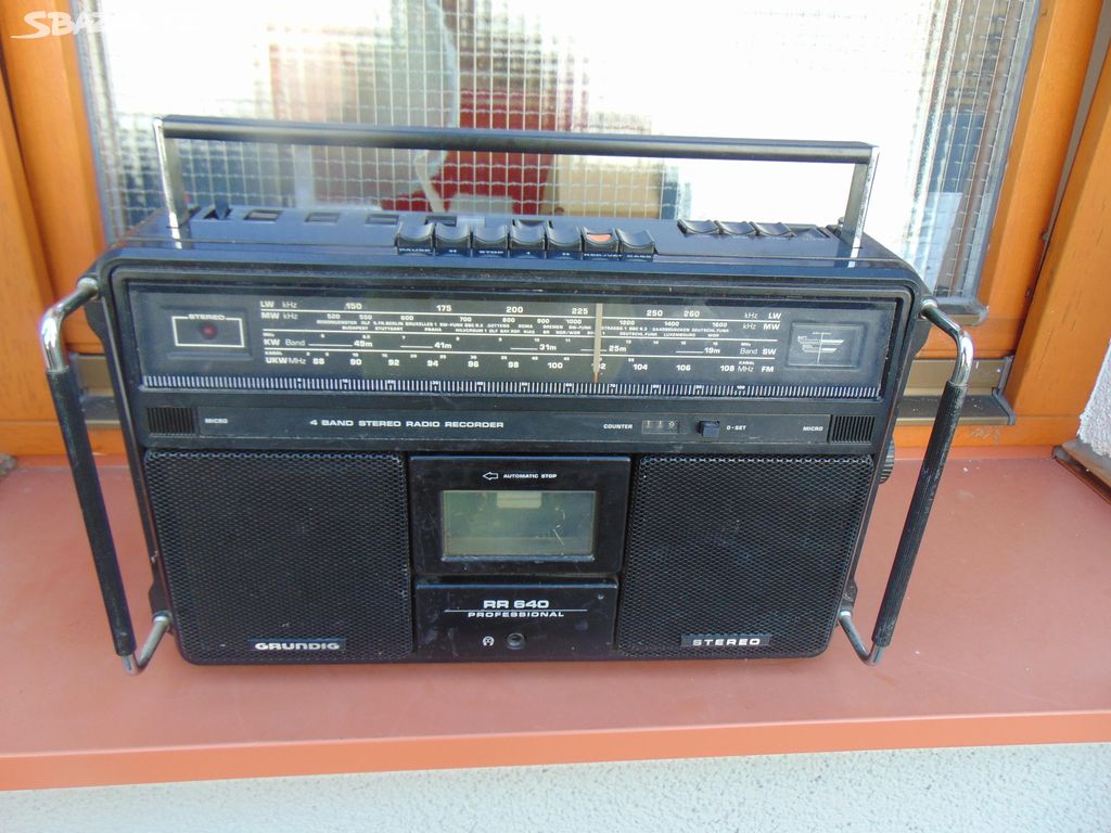 Retro radiomagnetofon Grundig RR640 professional