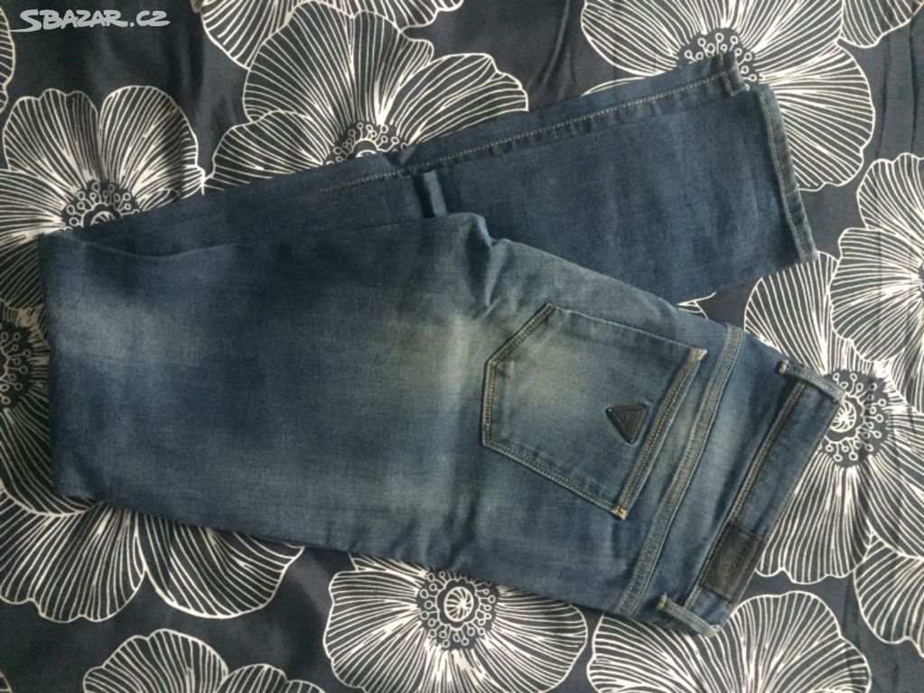 Džíny GUESS Foxy Skinny,vel.29,600,-