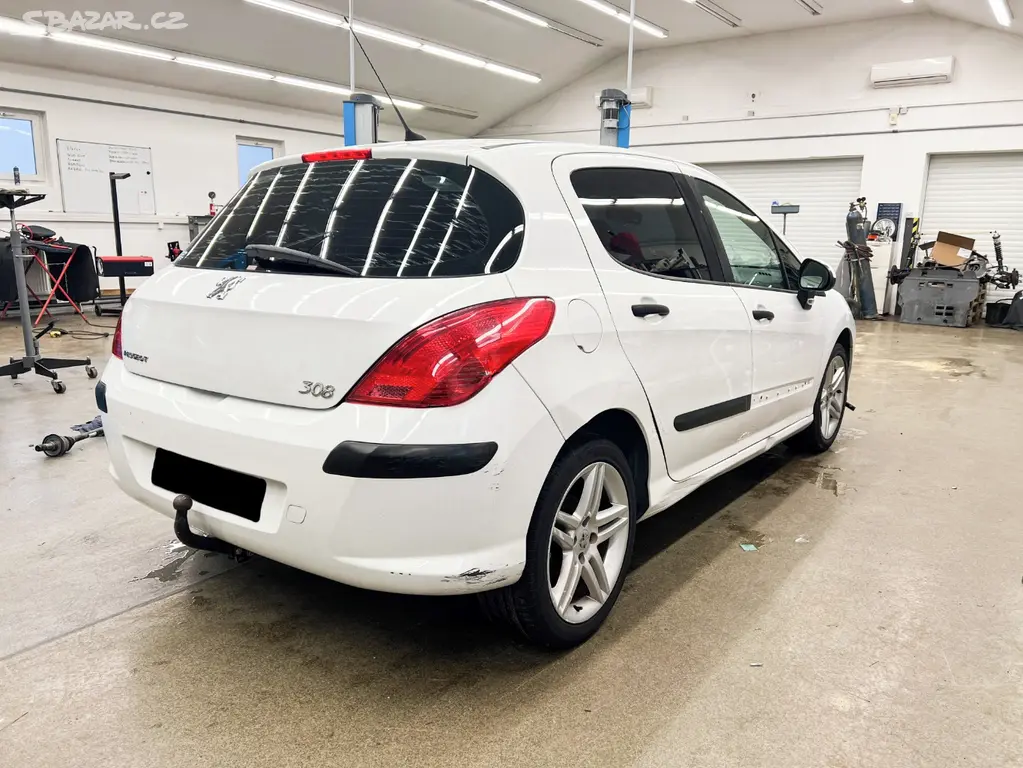 Peugeot 308 1.6HDi 68kW - fotka 6