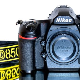 Obrázek k inzerátu: Nikon D850 jen 23 tis expozic TOP STAV