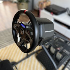 Obrázek k inzerátu: Xbox Series X + herní volant Thrustmaster T248