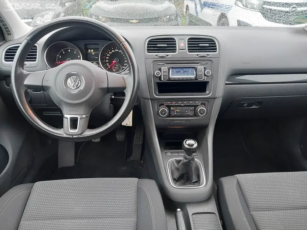 Volkswagen Golf, 6 1.4 Mpi 59 KW COMFORTLINE - fotka 2