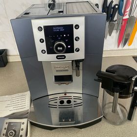 Obrázek k inzerátu: Kávovar Delonghi ESAM 5500 Perfecta + návod