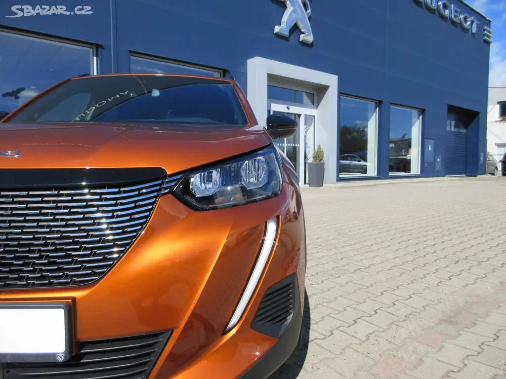 Peugeot 2008, ALLURE 1.2 130k S&S EAT8 - fotka 3