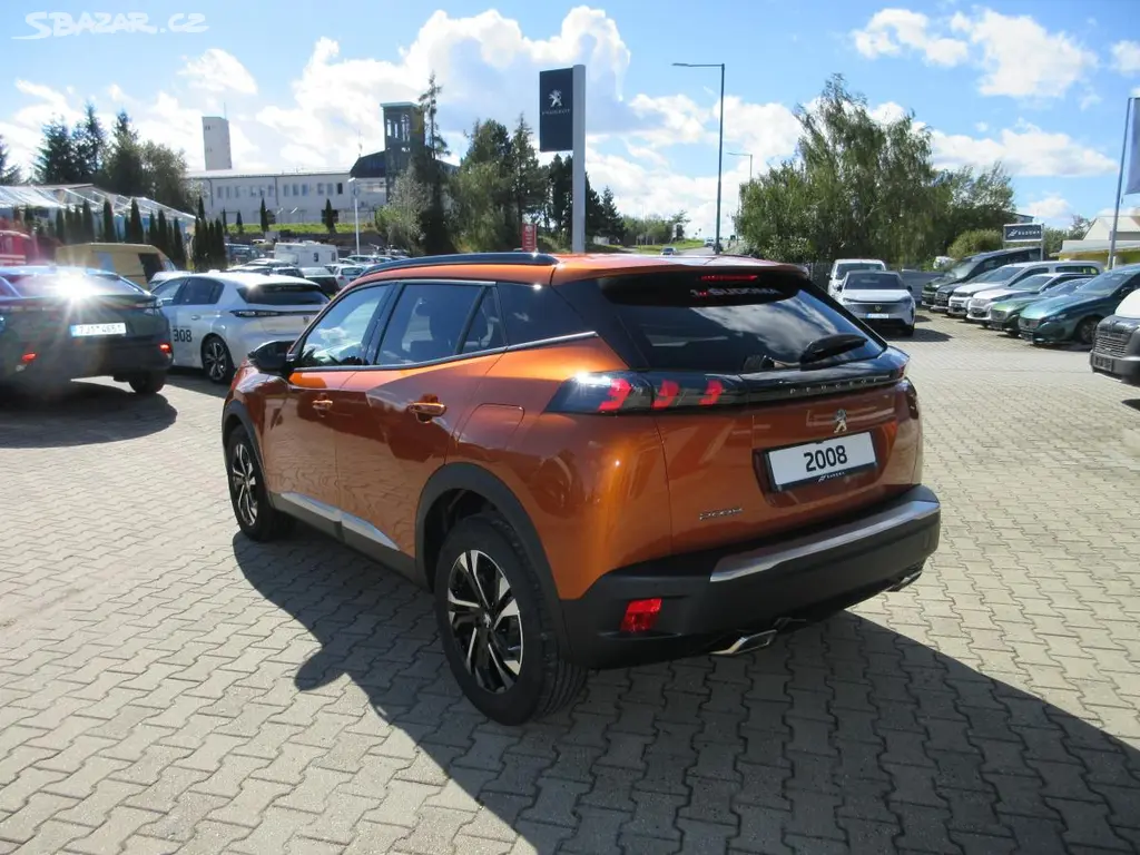 Peugeot 2008, ALLURE 1.2 130k S&S EAT8 - fotka 5