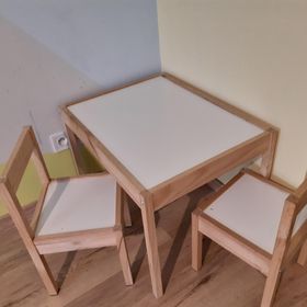 Obrázek k inzerátu: Detsky stolek se zidlemi IKEA