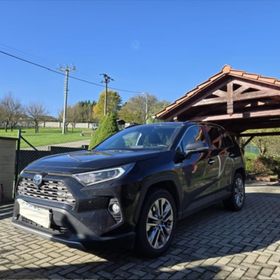 Obrázek k inzerátu: Toyota RAV4 Toyota RAV 4 Hybrid, pohon 4x4