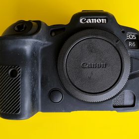 Obrázek k inzerátu: Canon EOS R6 + bateriový grip BG-R10