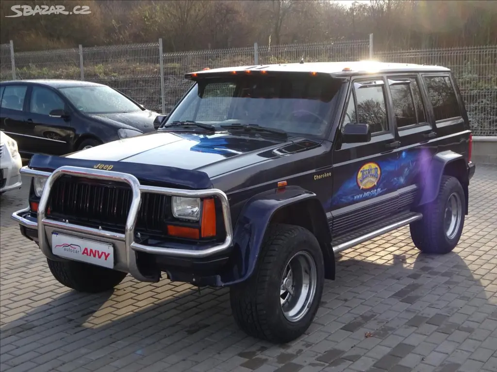 Jeep Cherokee, 4,0 XJ;LPG;KŮŽE;AUTOMAT,TAŽNÉ - fotka 3
