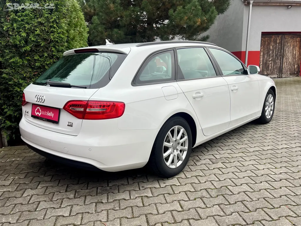Audi A4 2,0 TDi KLIMA / NAVI / 2015 - fotka 5