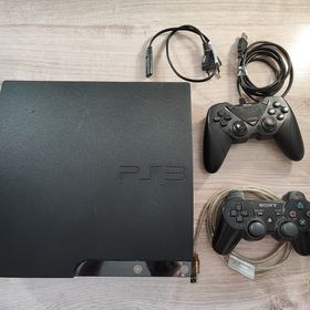 Obrázek k inzerátu: Playstation 3 slim + 4hry + 2gamepad