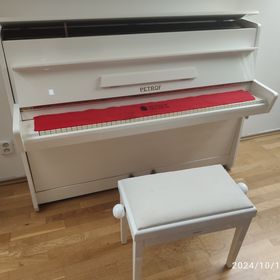 Obrázek k inzerátu: Piano Petrof