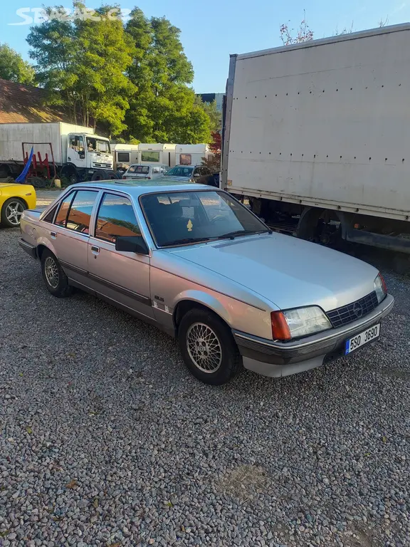 Opel Rekord 2,2i