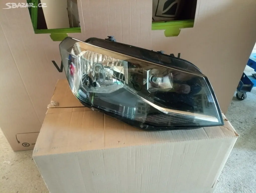 Náhled: VW Caddy lampa