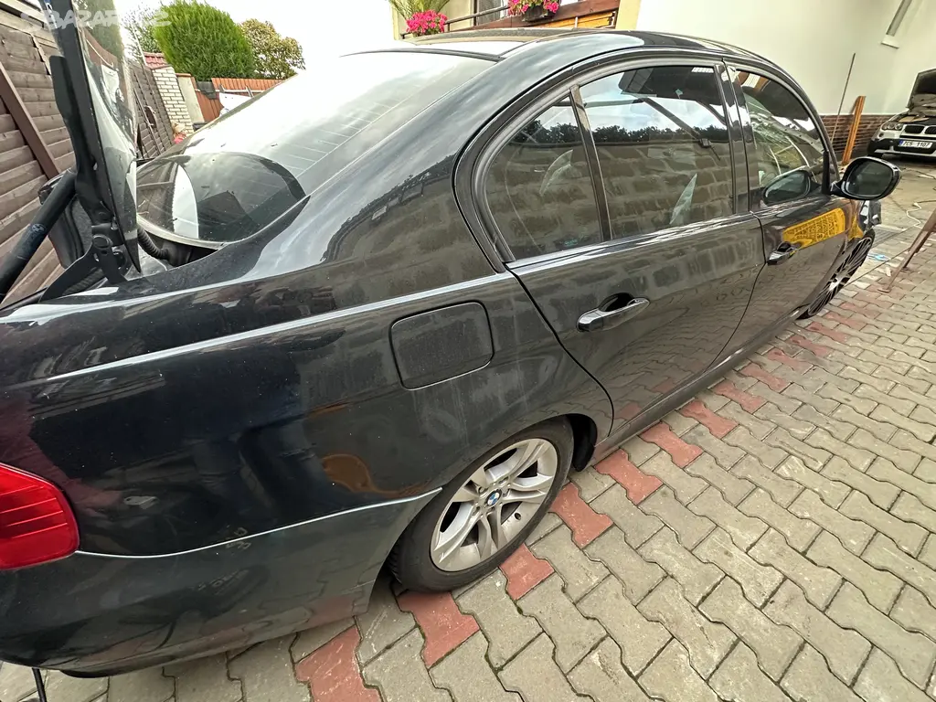 BMW 320d poškozené bez motoru pouze kastle E90 - fotka 5