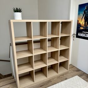 Obrázek k inzerátu: Ikea Kallax dekor dub 4x4 rozměr 147x147 cm