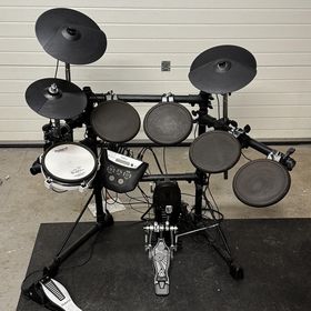 Obrázek k inzerátu: Elektronické bicí Roland V-Drums TD6V