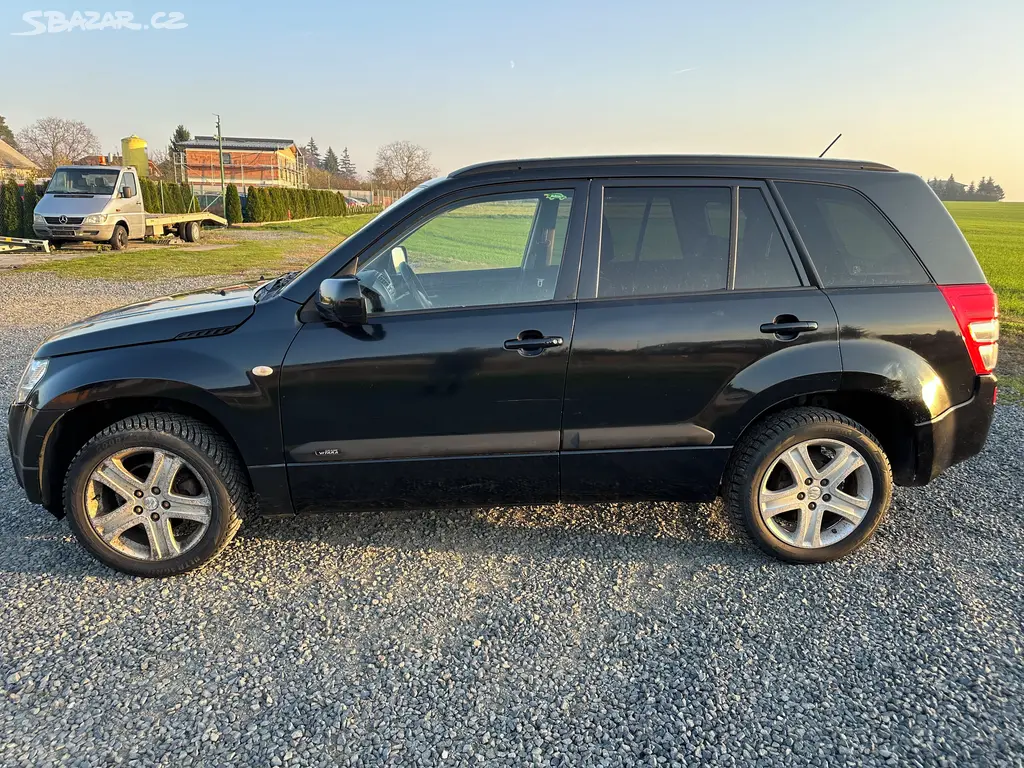 Suzuki Grand Vitara 2.0 benzín 4x4 plně pojízdné - fotka 5
