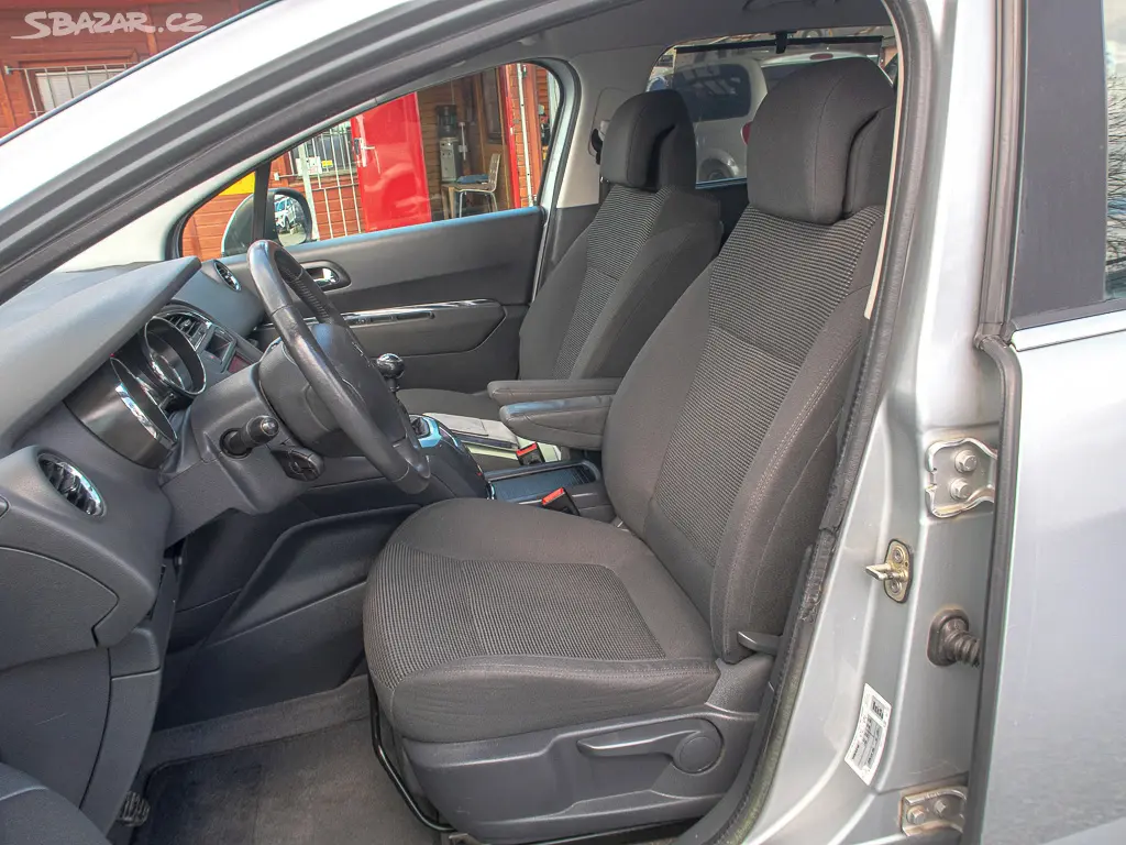 Peugeot 5008 1.6HDI DIGI - fotka 6