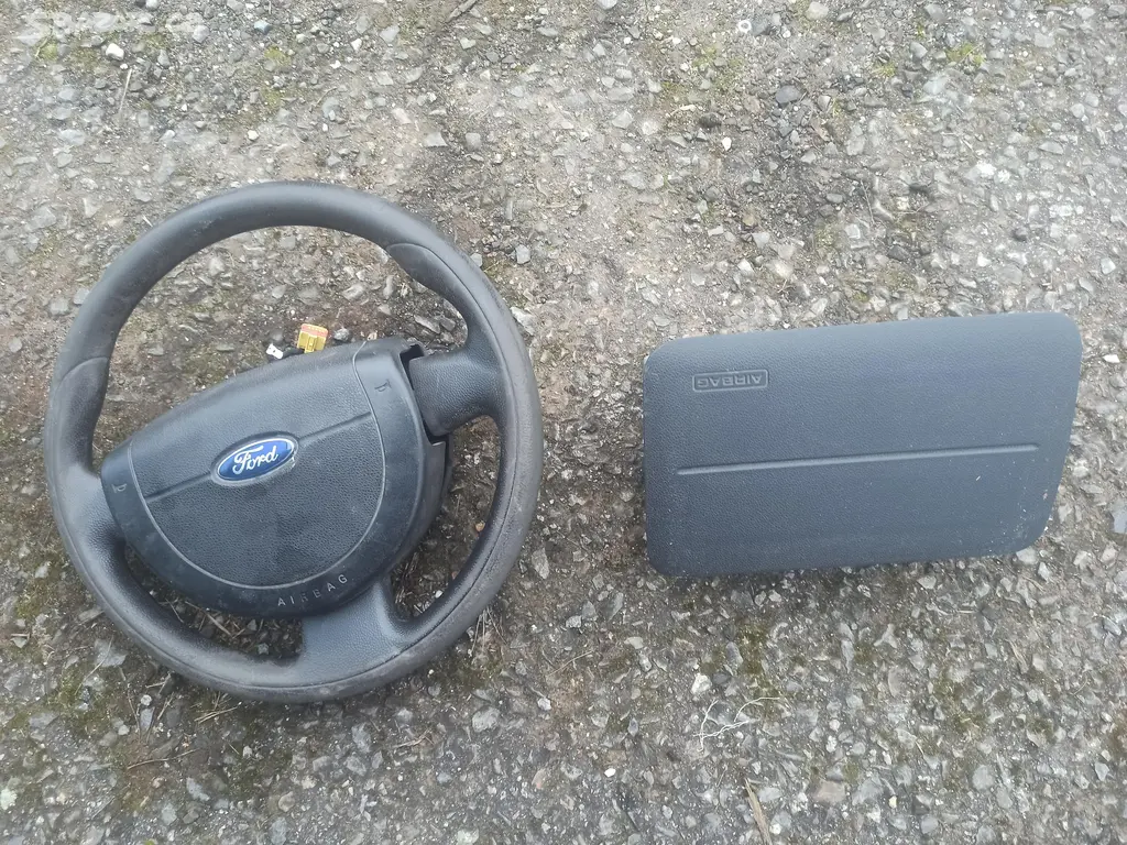 Náhled: Airbagy Ford Fiesta, volant fiesta a čidlo nárazu