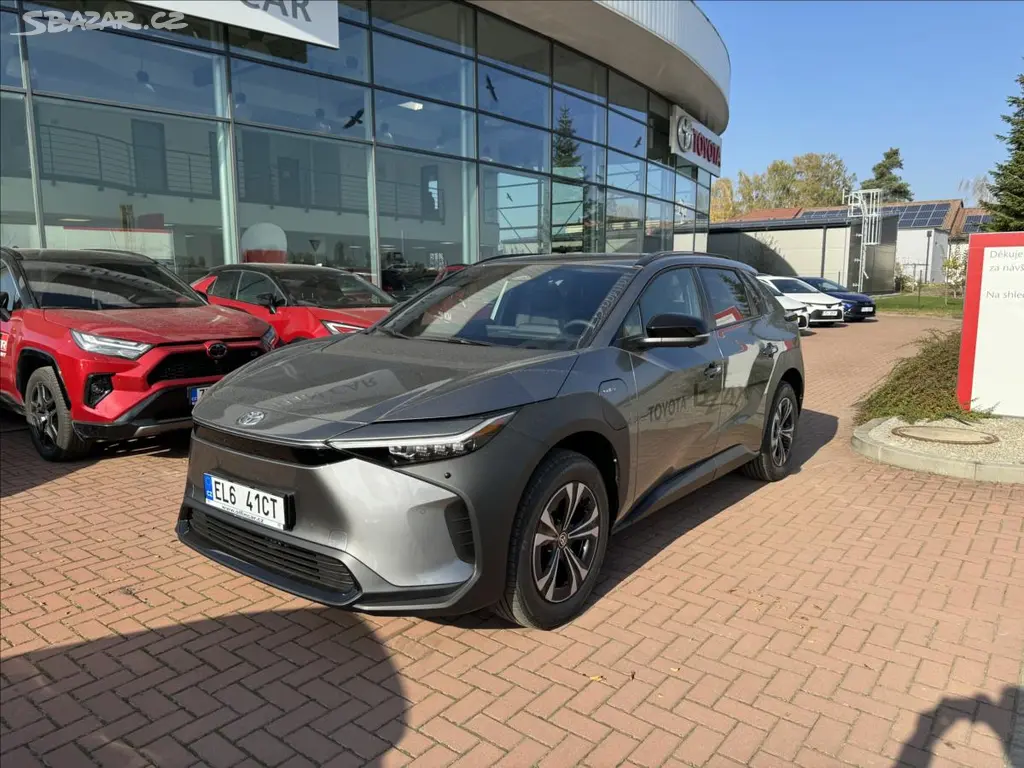 Toyota bZ4X, Prestige